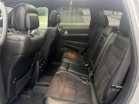 Used 2019 Jeep Grand Cherokee SRT AWD/4WD image 18