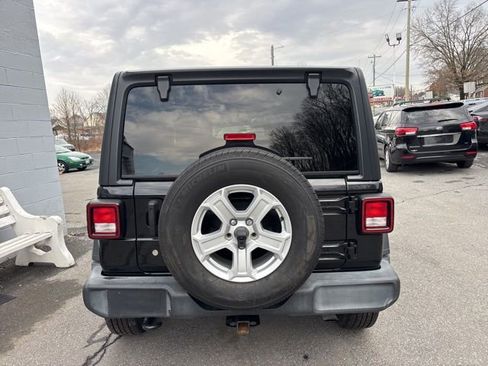Used 2019 Jeep Wrangler Unlimited Sport S image 5
