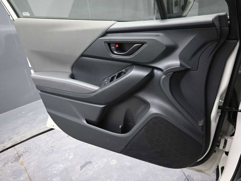 Used 2024 Subaru Crosstrek 2.0i Premium image 11