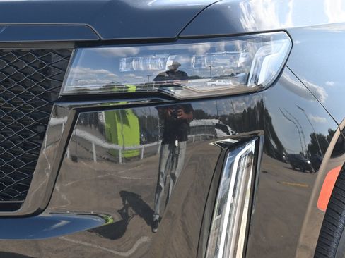 Certified 2023 Cadillac Escalade Sport AWD/4WD image 25