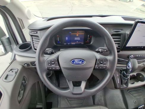 New 2026 Ford Transit 250 148 Medium Roof RWD image 12