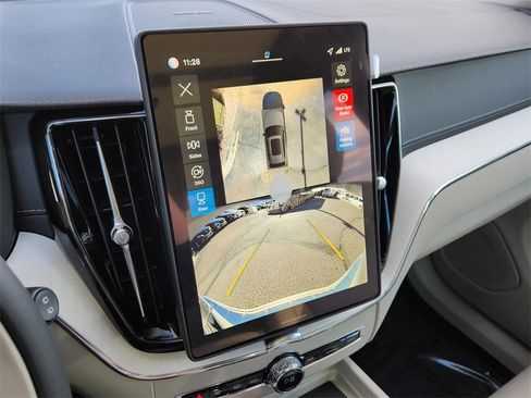 New 2026 Volvo XC60 T8 Ultra w/ Protection Package Premier image 8