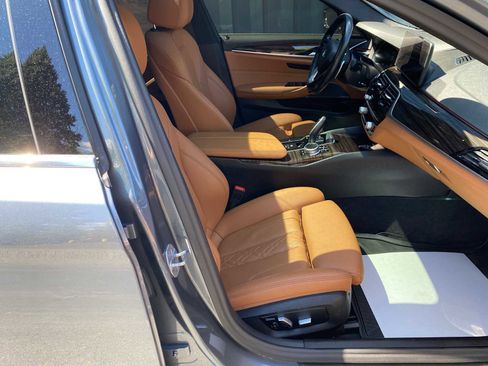 Used 2022 BMW 530i xDrive w/ Premium Package AWD/4WD image 29