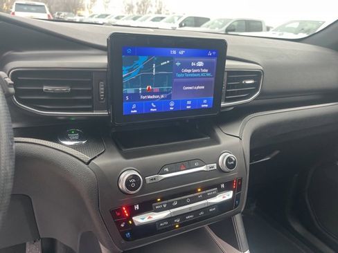 Used 2020 Ford Explorer ST image 25