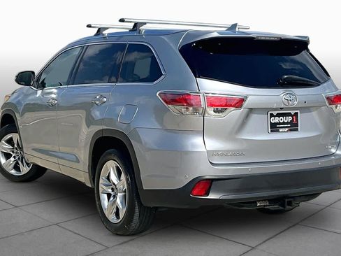 Used 2016 Toyota Highlander Limited FWD image 12