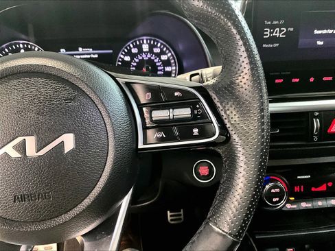 Used 2023 Kia Forte GT-Line w/ GT-Line Premium Package image 24