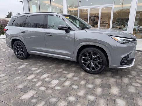 Certified 2026 Lexus TX 500h AWD w/ Technology Package image 7