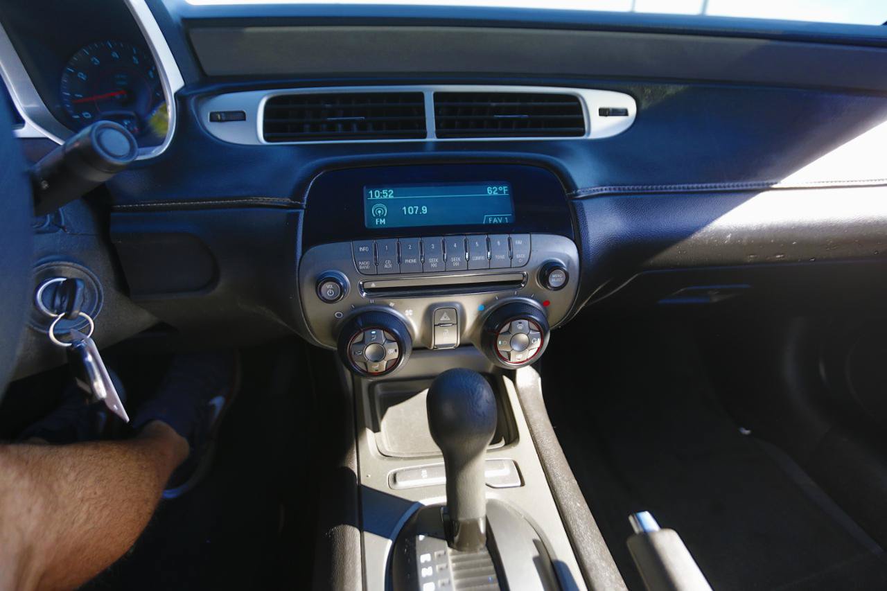 Used 2012 Chevrolet Camaro LS RWD image 8