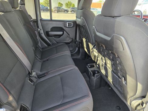 Used 2021 Jeep Gladiator Rubicon image 31