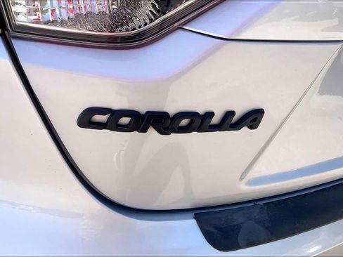 Used 2023 Toyota Corolla SE FWD image 30