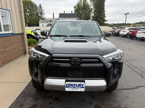 Used 2023 Toyota 4Runner TRD Off-Road Premium w/ Off Road Premium Plus Package image 2