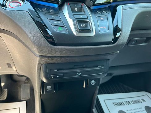 Used 2019 Honda Odyssey Elite image 14