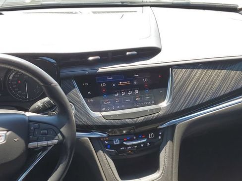 Certified 2023 Cadillac XT6 Premium Luxury w/ Technology Package AWD/4WD image 28