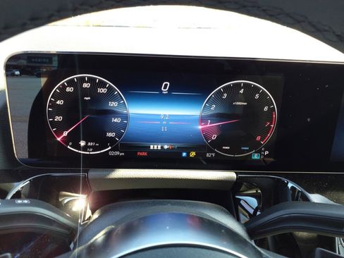 Used 2025 Mercedes-Benz GLA 250 4MATIC image 17