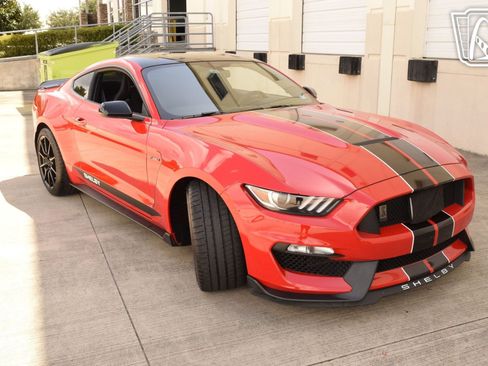 Used 2017 Ford Mustang Shelby GT350 image 21