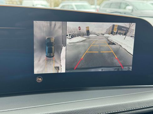 Used 2025 Cadillac XT4 Premium Luxury AWD/4WD image 16
