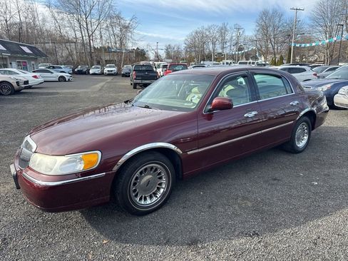 Used 2000 Lincoln Town Car Cartier image 22