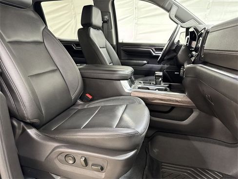 Used 2024 Chevrolet Silverado 1500 LTZ image 28
