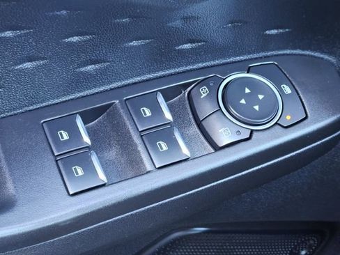 Used 2020 Ford Escape SEL image 21