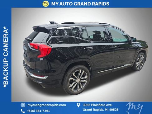 Used 2018 GMC Terrain Denali w/ Advanced Safety Package AWD/4WD image 7