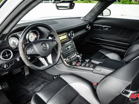 Used 2011 Mercedes-Benz SLS AMG Coupe image 2