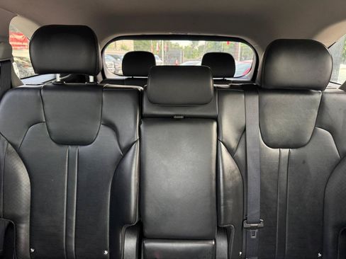 Used 2024 Kia Sorento S FWD image 12