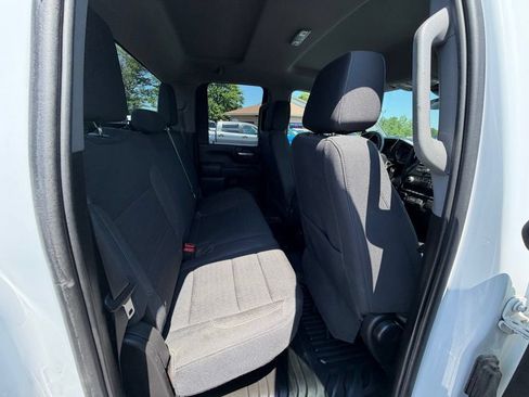 Used 2024 GMC Sierra 2500 Pro w/ Convenience Package AWD/4WD image 17