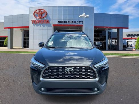 Used 2024 Toyota Corolla Cross XLE w/ Convenience Package AWD/4WD image 3