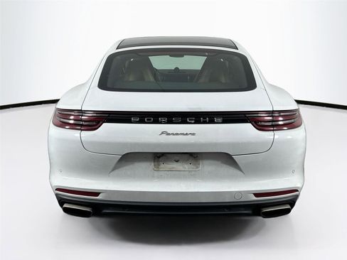 Used 2017 Porsche Panamera 4 image 7