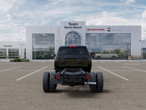 New 2025 RAM 4500 Tradesman AWD/4WD image 7