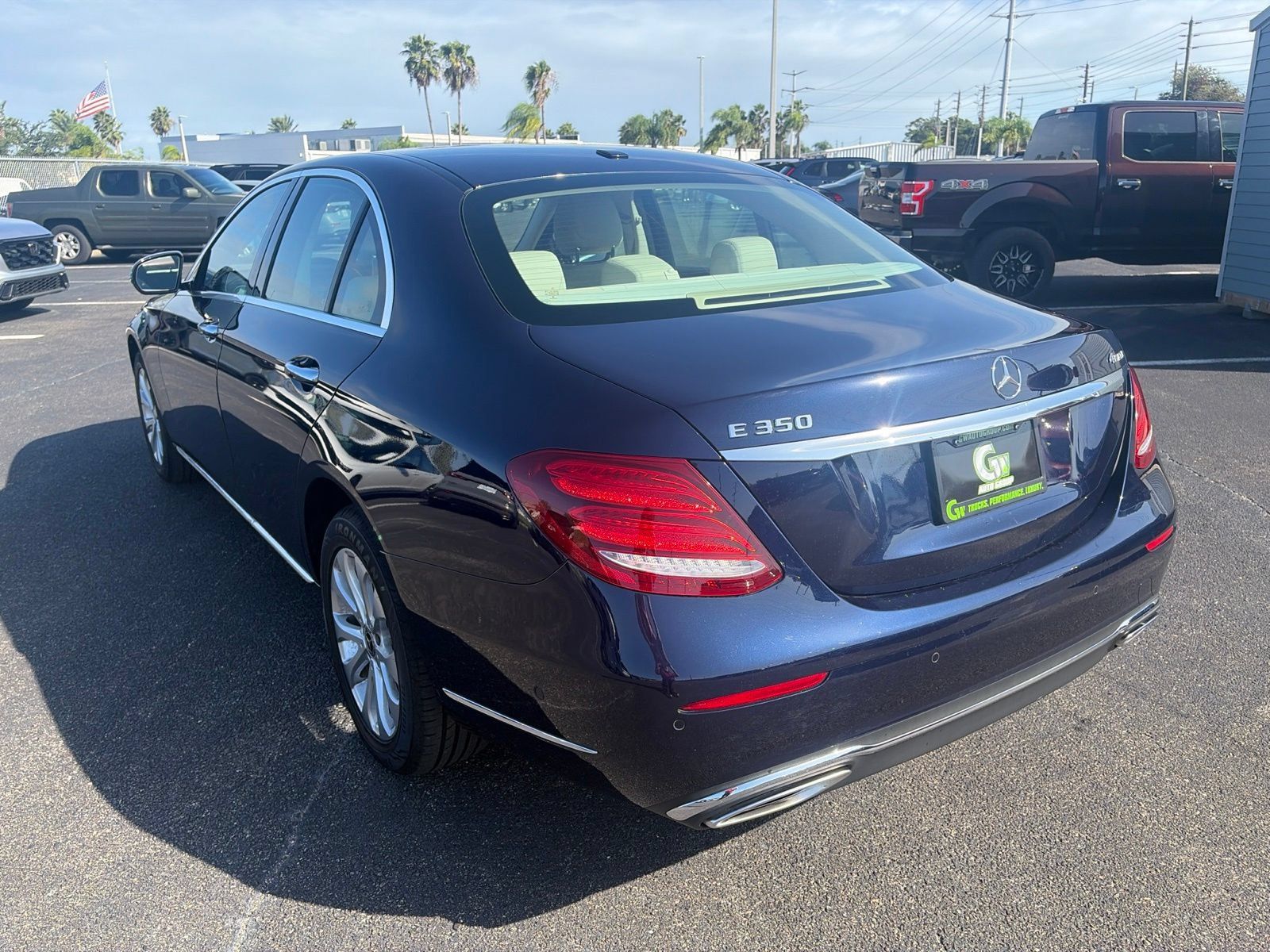 Used 2020 Mercedes-Benz E 350 4MATIC Sedan image 5