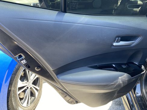 Used 2021 Toyota Corolla SE w/ Carpet Mat Package (TMS) FWD image 12