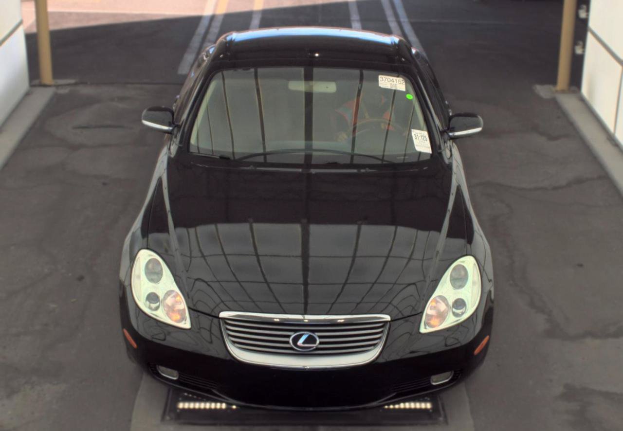 Used 2004 Lexus SC 430 Convertible RWD image 2