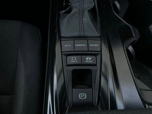 Used 2025 Toyota Camry LE image 22