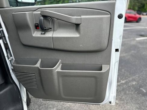 Used 2023 GMC Savana 2500 w/ Driver Convenience Package RWD image 16