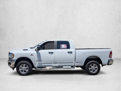 Used 2024 RAM 2500 Big Horn AWD/4WD image 8
