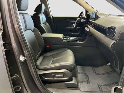Used 2025 Honda Pilot EX-L image 28