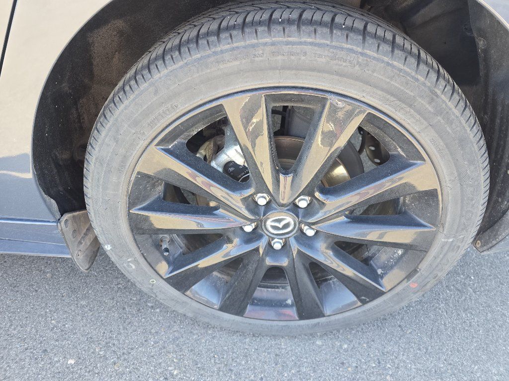 Used 2025 MAZDA MAZDA3 s AWD/4WD image 8