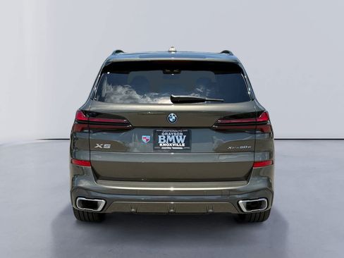 Used 2026 BMW X5 xDrive50e w/ M Sport Package AWD/4WD image 4
