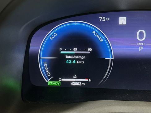 Used 2025 Toyota Camry XSE FWD image 18