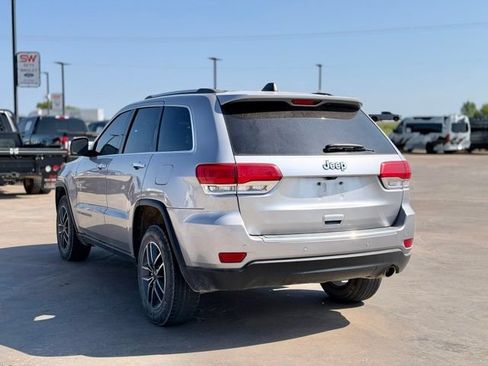 Used 2019 Jeep Grand Cherokee Limited AWD/4WD image 3