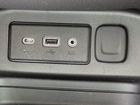 Certified 2024 Chevrolet Equinox LT w/ LPO, Floor Liner Package image 25