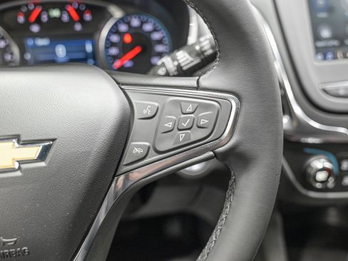 Used 2023 Chevrolet Equinox LT image 20