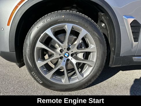 Used 2025 BMW X5 xDrive40i w/ Climate Comfort Package AWD/4WD image 14