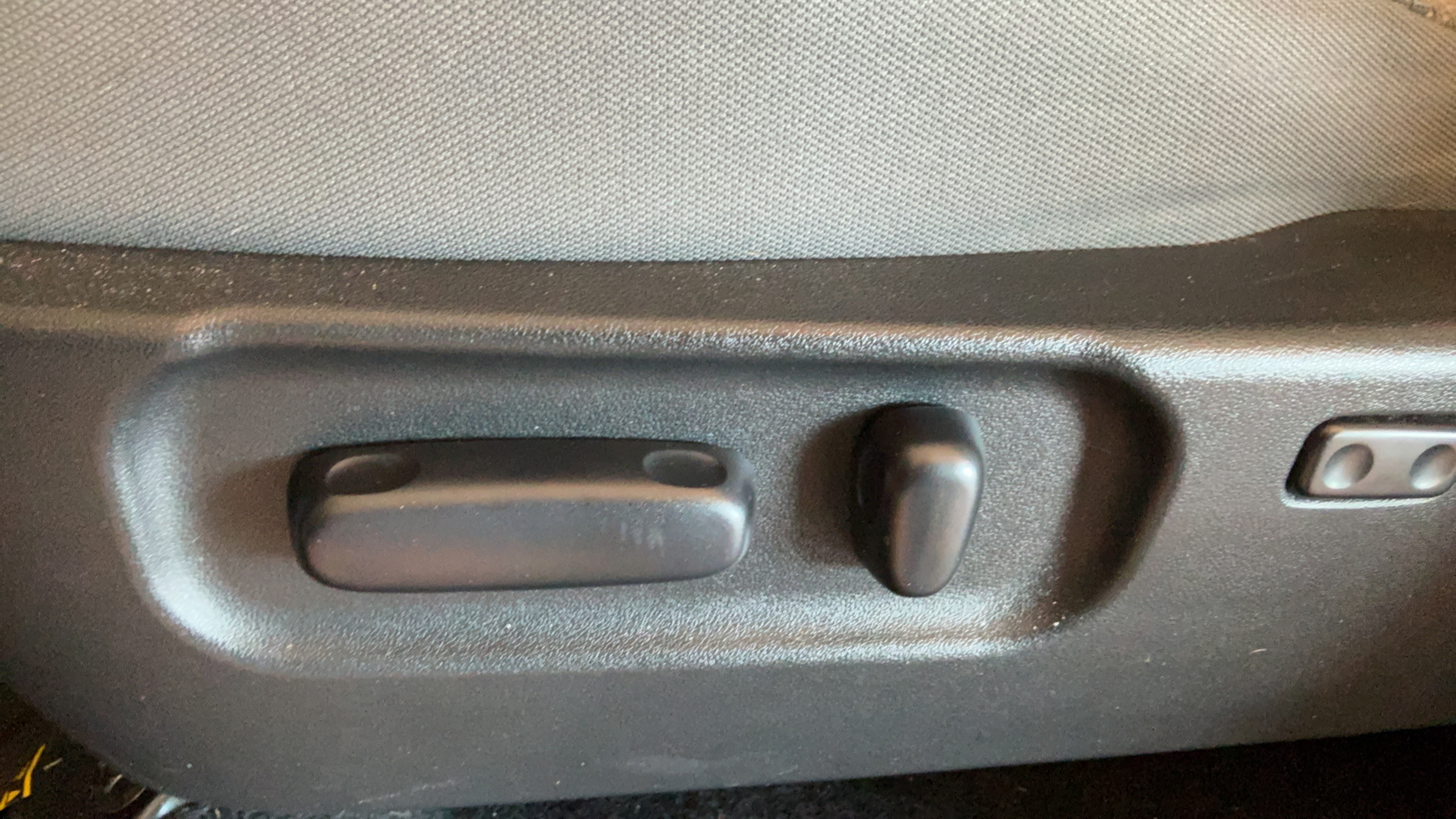 Used 2020 Toyota Tacoma SR5 RWD image 43