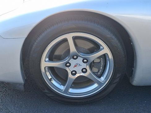 Used 2002 Chevrolet Corvette Convertible w/ Preferred Equipment Group2 image 28