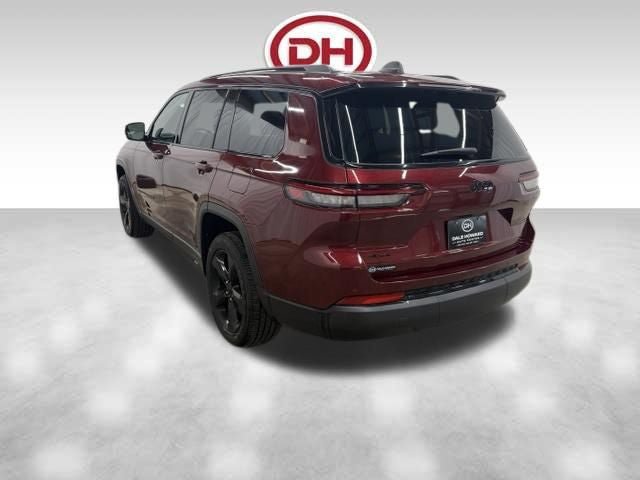 Used 2025 Jeep Grand Cherokee L Altitude AWD/4WD image 11
