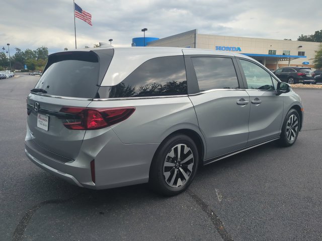 Used 2025 Honda Odyssey EX-L image 4