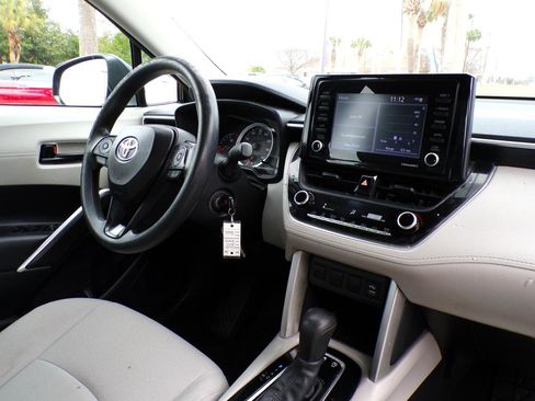 Used 2022 Toyota Corolla Cross L FWD image 23