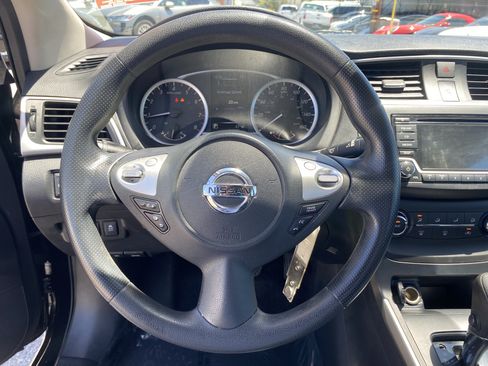 Used 2018 Nissan Sentra S FWD image 11
